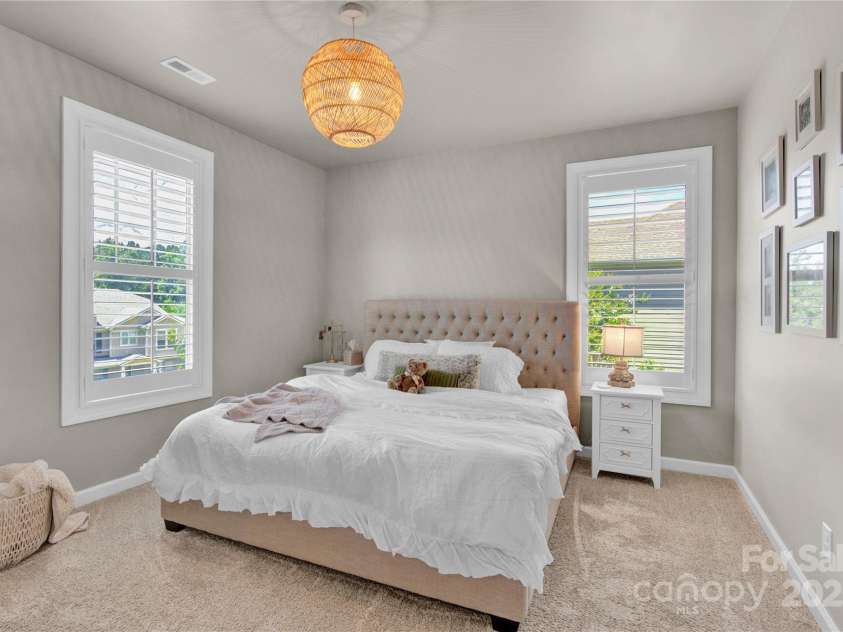 125 San Agustin Drive, Mooresville, NC 28117.  MLS# CAR4281195, YatesRealty ID 32357. 