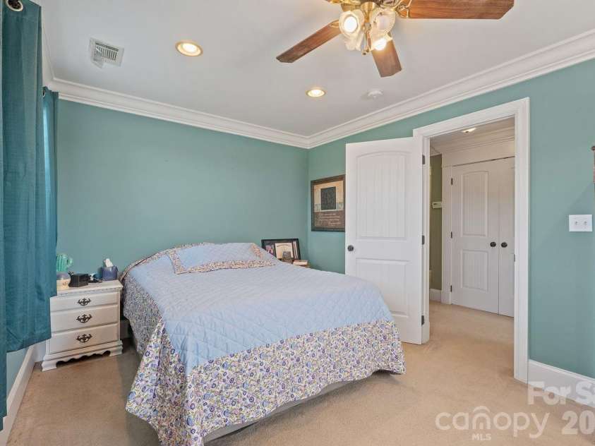 809 New Sterling Road, Stony Point, NC 28678.  MLS# CAR4393508, YatesRealty ID 32358. 