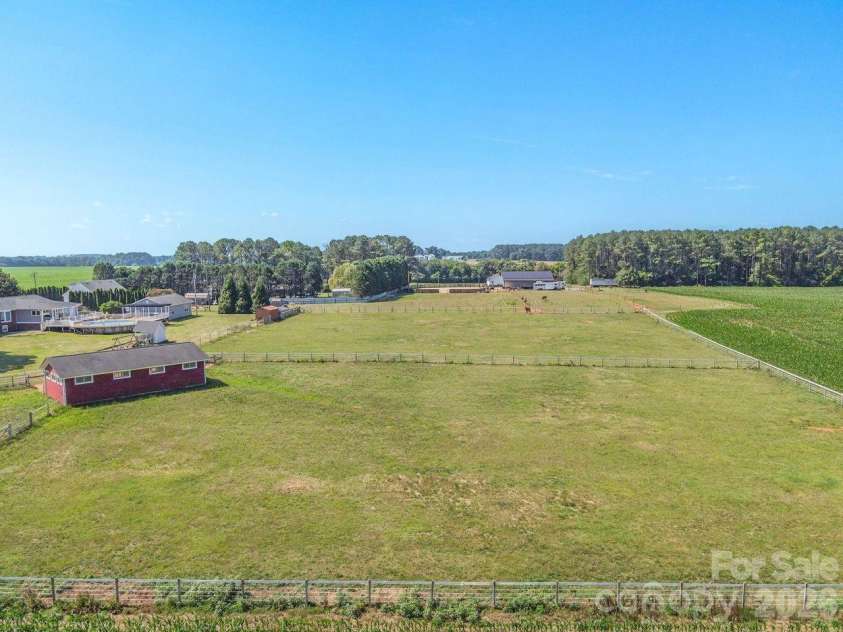 809 New Sterling Road, Stony Point, NC 28678.  MLS# CAR4393508, YatesRealty ID 32358. 