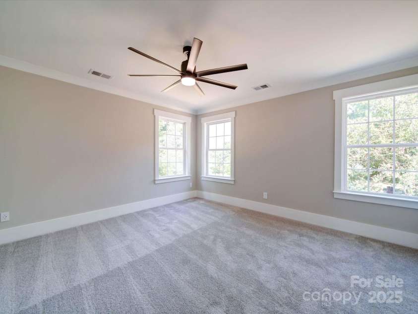 4739 Whispering Oaks Drive, Charlotte, NC 28213.  MLS# CAR4208836, YatesRealty ID 3236. Primary Bedroom