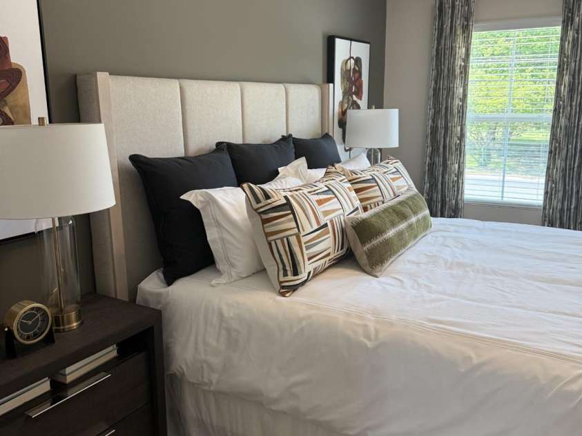 5843 Tuckaseegee Road, Charlotte, NC 28208.  MLS# CAR4337882, YatesRealty ID 3236. 