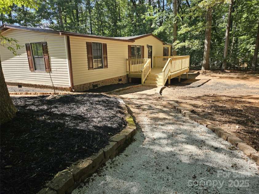 1335 Brookwood Drive, China Grove, NC 28023.  MLS# CAR4288208, YatesRealty ID 32360. 