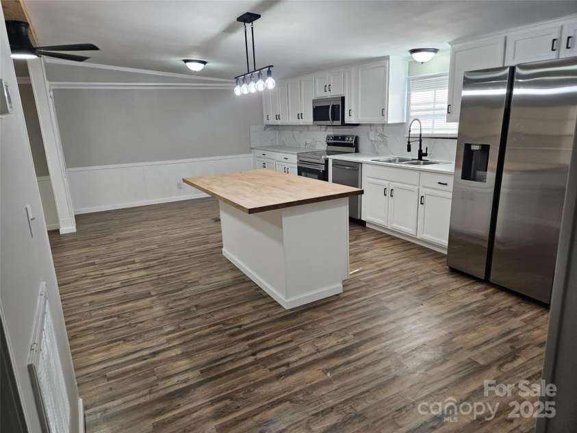 1335 Brookwood Drive, China Grove, NC 28023.  MLS# CAR4288208, YatesRealty ID 32360. 