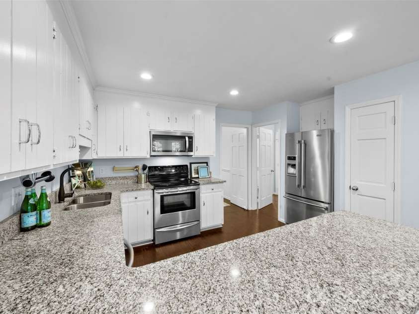 2328 Wittstock Drive, Charlotte, NC 28210.  MLS# CAR4389461, YatesRealty ID 32360. 