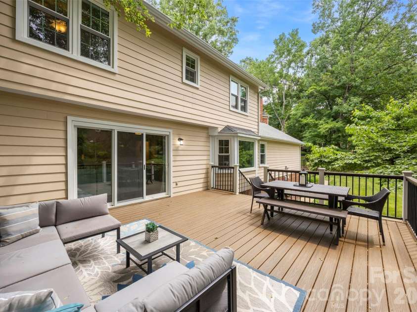 2328 Wittstock Drive, Charlotte, NC 28210.  MLS# CAR4389461, YatesRealty ID 32360. 