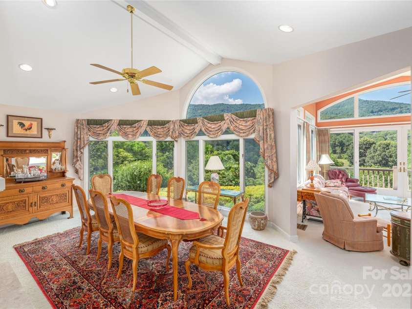 31 Chickering Lane, Waynesville, NC 28786.  MLS# CAR4278199, YatesRealty ID 32361. 