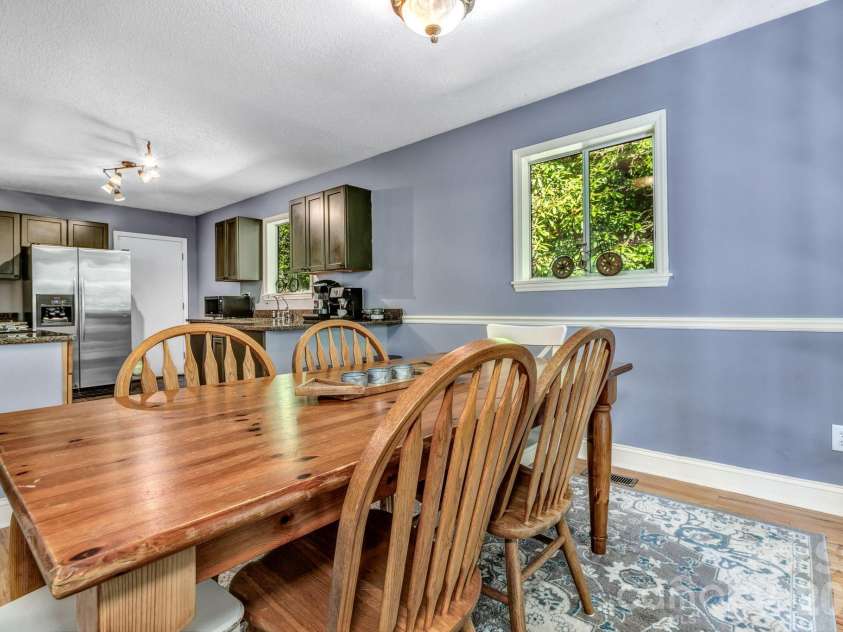 125 Hondah Boulevard, Brevard, NC 28712.  MLS# CAR4395240, YatesRealty ID 32363. 