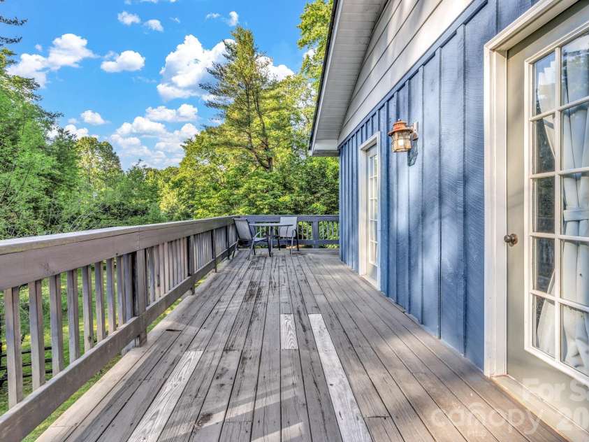 125 Hondah Boulevard, Brevard, NC 28712.  MLS# CAR4395240, YatesRealty ID 32363. 