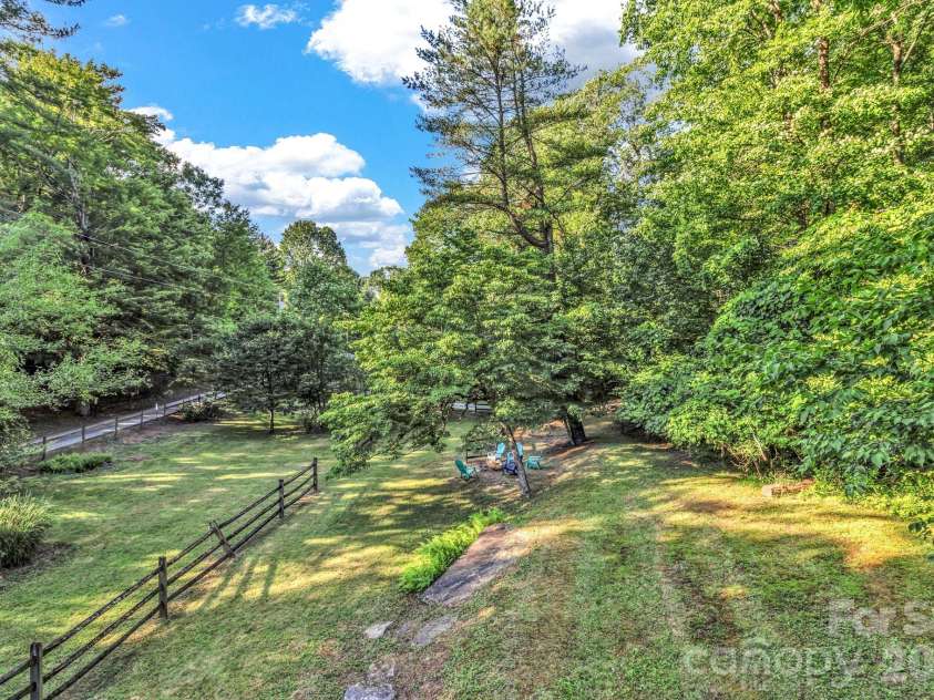 125 Hondah Boulevard, Brevard, NC 28712.  MLS# CAR4395240, YatesRealty ID 32363. 