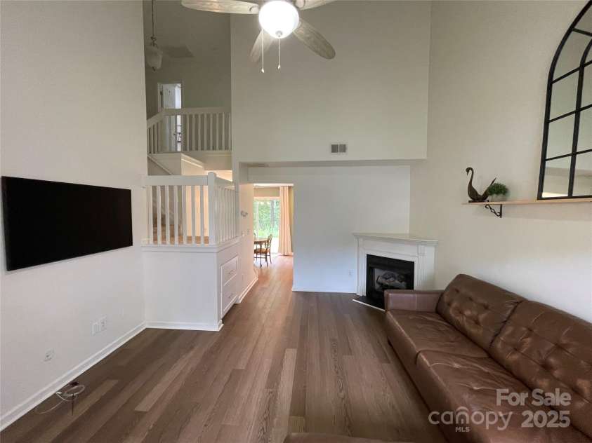 435 Scarlett Lane, Fort Mill, SC 29715.  MLS# CAR4290801, YatesRealty ID 32363. 2 story living area