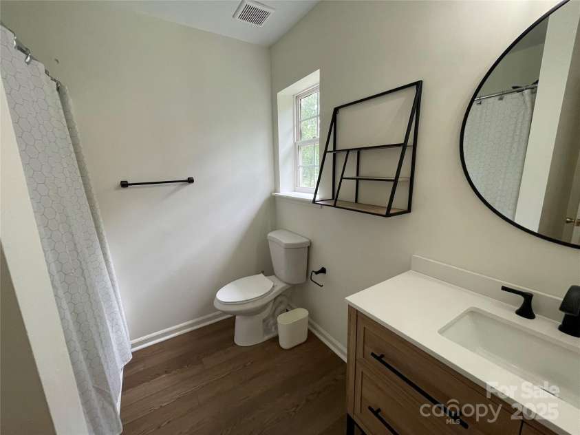 435 Scarlett Lane, Fort Mill, SC 29715.  MLS# CAR4290801, YatesRealty ID 32363. 2nd floor bathroom