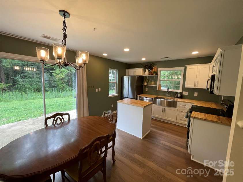 435 Scarlett Lane, Fort Mill, SC 29715.  MLS# CAR4290801, YatesRealty ID 32363. 