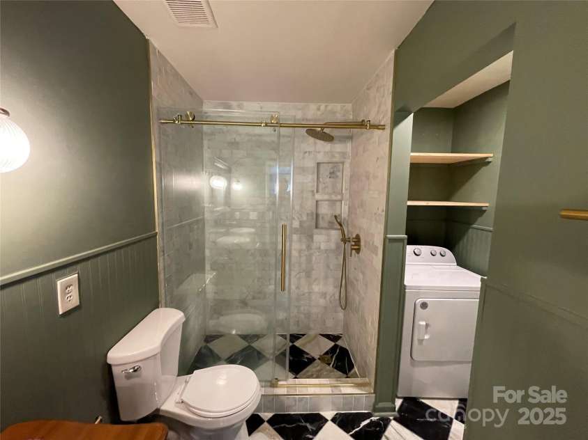 435 Scarlett Lane, Fort Mill, SC 29715.  MLS# CAR4290801, YatesRealty ID 32363. 