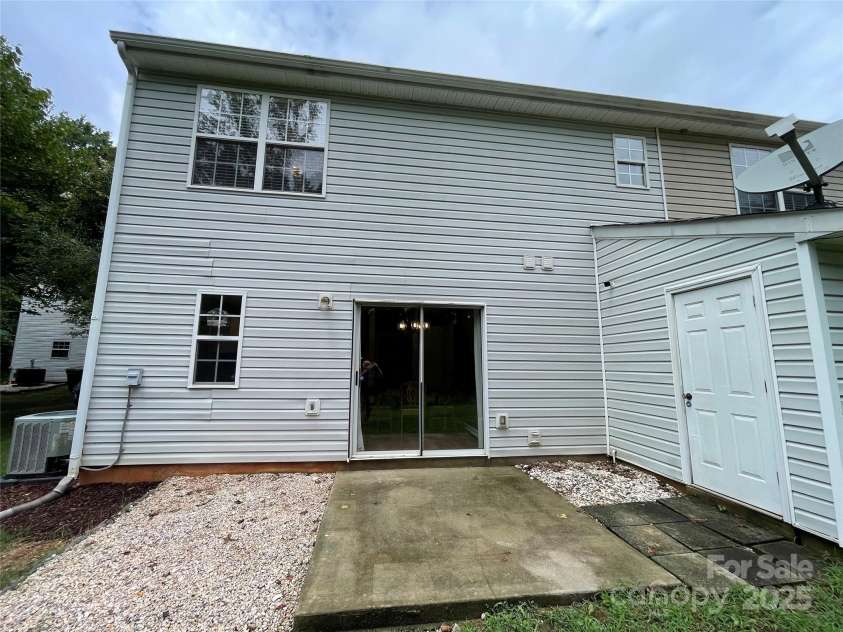 435 Scarlett Lane, Fort Mill, SC 29715.  MLS# CAR4290801, YatesRealty ID 32363. 