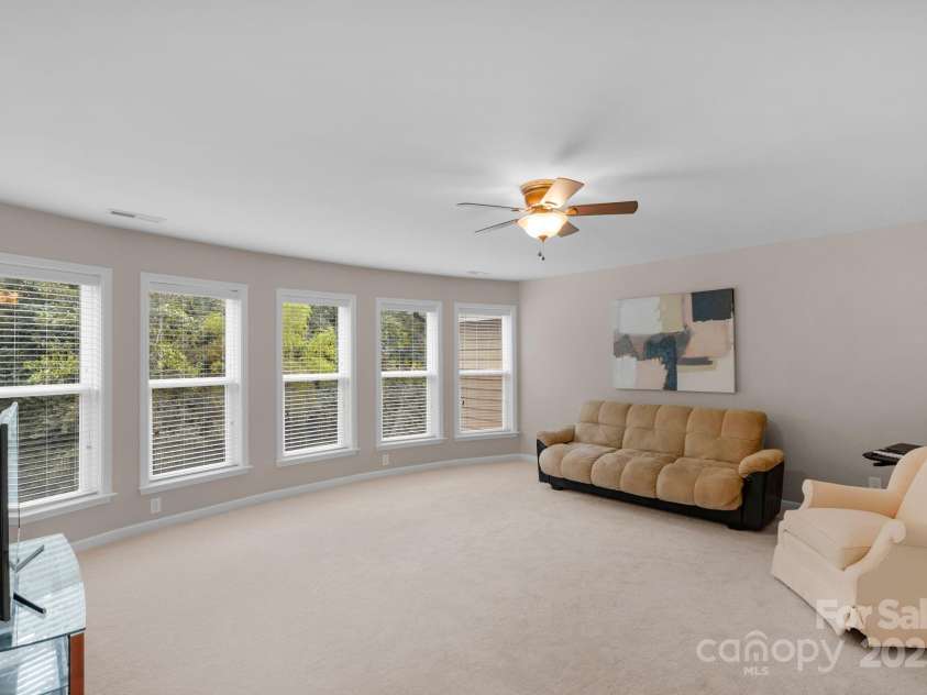 10604 Waxhaw Manor Drive, Waxhaw, NC 28173.  MLS# CAR4287173, YatesRealty ID 32364. 2nd floor Bonus