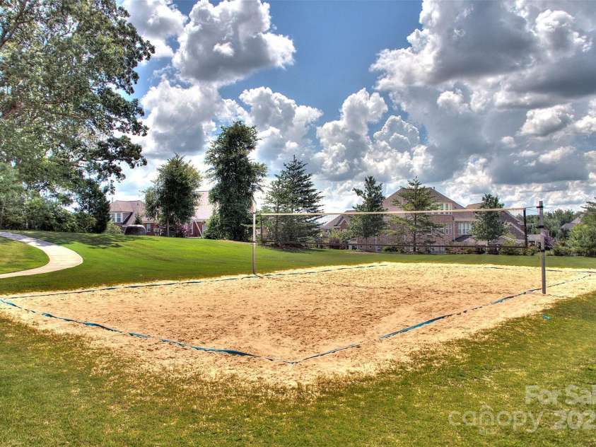 10604 Waxhaw Manor Drive, Waxhaw, NC 28173.  MLS# CAR4287173, YatesRealty ID 32364. Volleyball Court