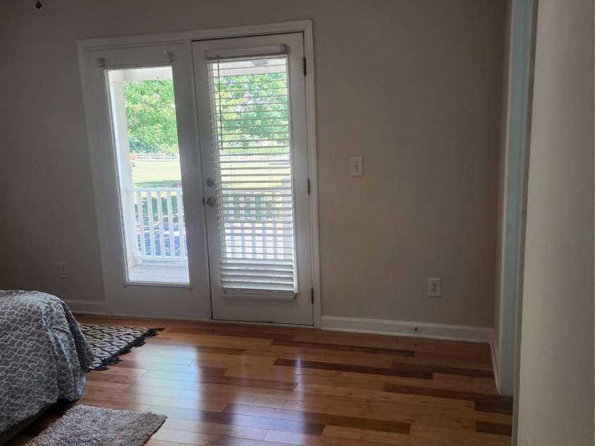 8804 Arrowhead Place Lane, Cornelius, NC 28031.  MLS# CAR4396773, YatesRealty ID 32364. 
