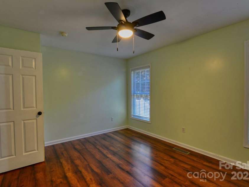 34 East Street, Weaverville, NC 28787.  MLS# CAR4318951, YatesRealty ID 32366. 