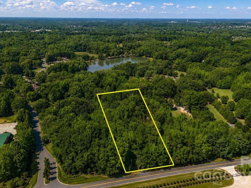 8903 New Town Road, Waxhaw, NC 28173.  MLS# CAR4394189, YatesRealty ID 32366. 