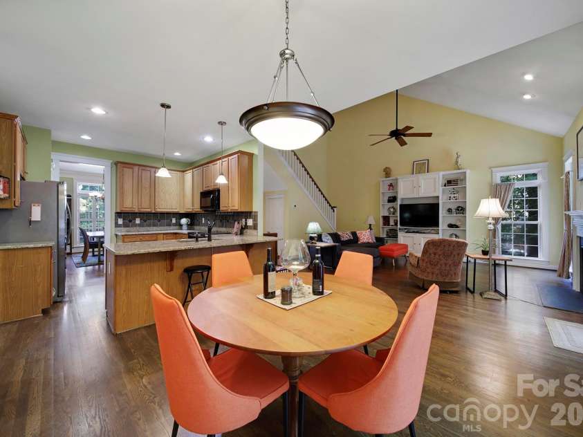 1512 Calvin Hal Road, Lake Wylie, SC 29710.  MLS# CAR4368347, YatesRealty ID 32367. 