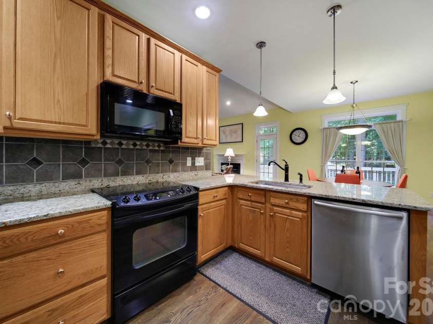 1512 Calvin Hal Road, Lake Wylie, SC 29710.  MLS# CAR4368347, YatesRealty ID 32367. 