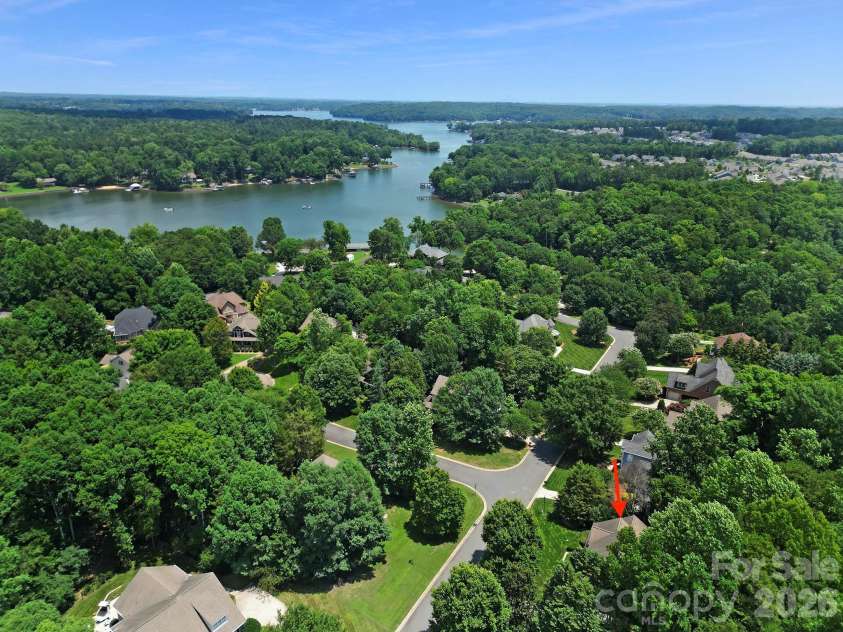 1512 Calvin Hal Road, Lake Wylie, SC 29710.  MLS# CAR4368347, YatesRealty ID 32367. 