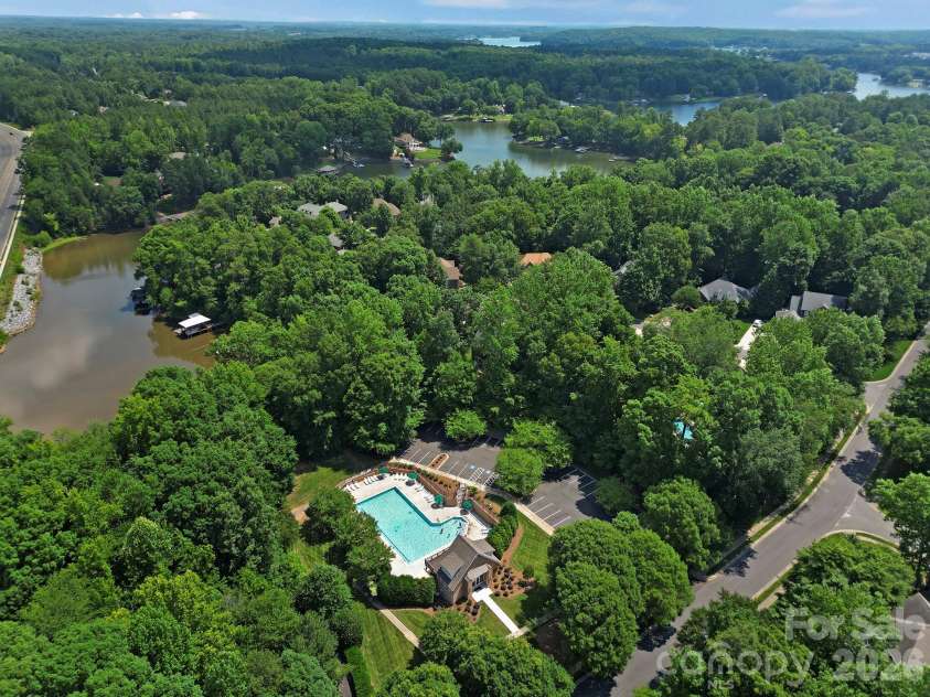 1512 Calvin Hal Road, Lake Wylie, SC 29710.  MLS# CAR4368347, YatesRealty ID 32367. 