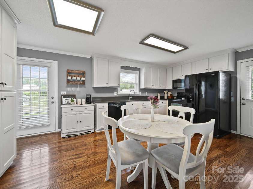 5339 Lake Glenn Drive, Stanfield, NC 28163.  MLS# CAR4282912, YatesRealty ID 32367. 