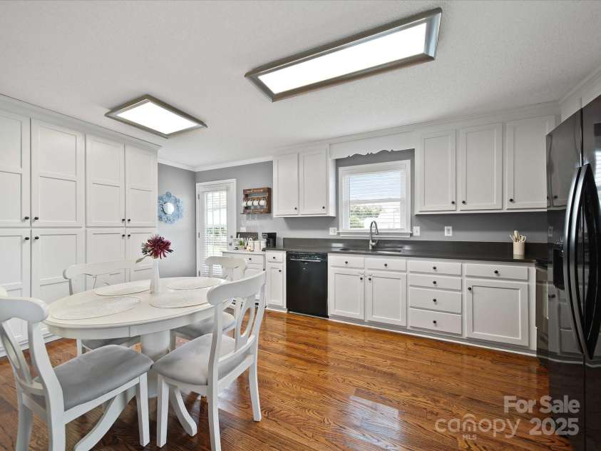 5339 Lake Glenn Drive, Stanfield, NC 28163.  MLS# CAR4282912, YatesRealty ID 32367. 