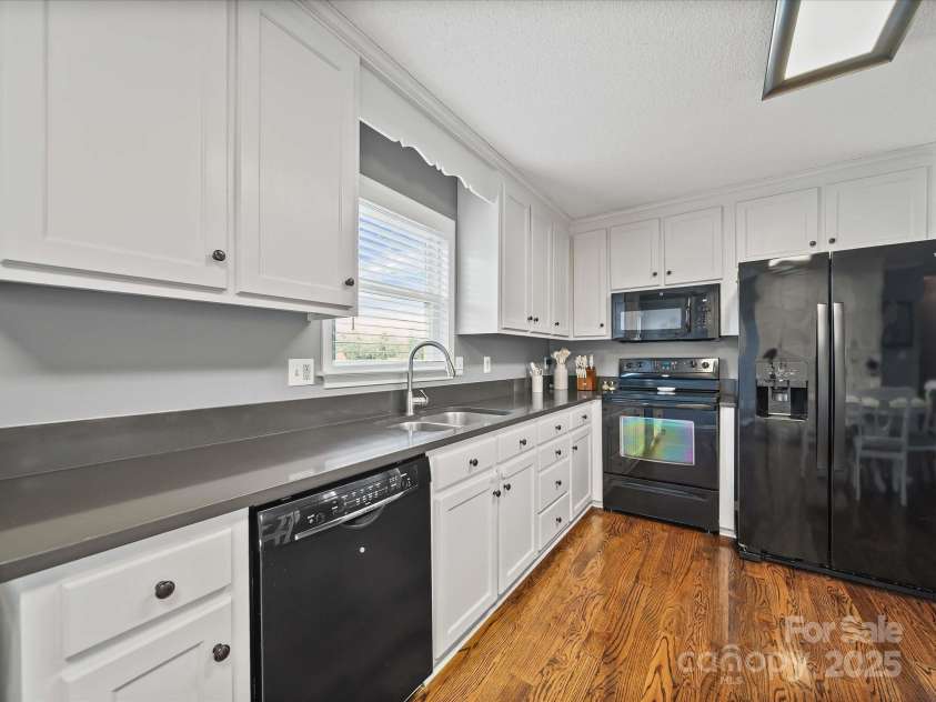 5339 Lake Glenn Drive, Stanfield, NC 28163.  MLS# CAR4282912, YatesRealty ID 32367. 