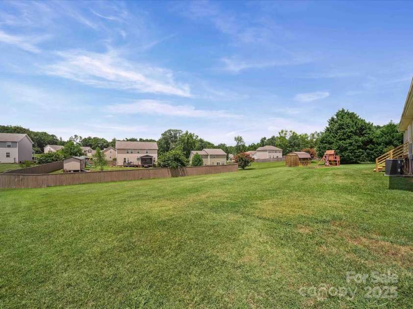 5339 Lake Glenn Drive, Stanfield, NC 28163.  MLS# CAR4282912, YatesRealty ID 32367. 