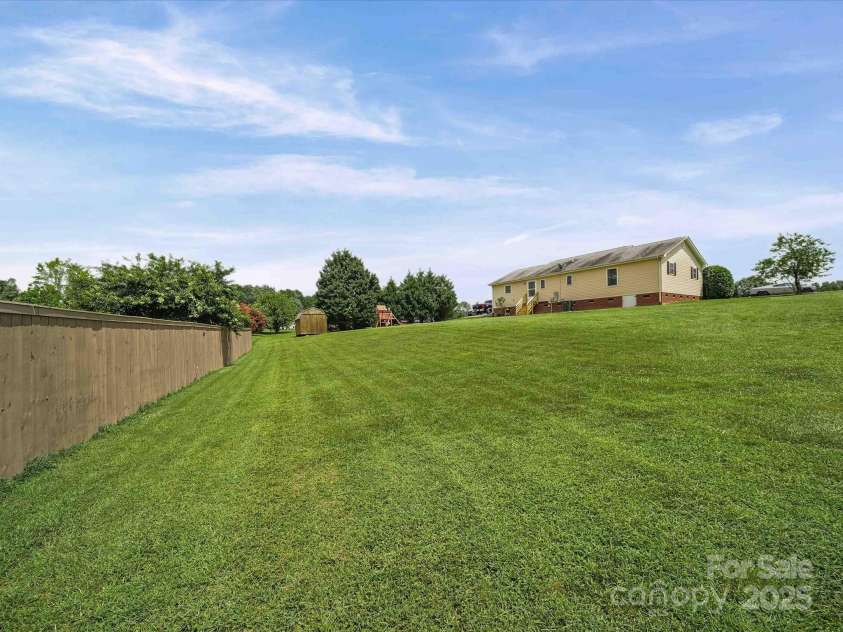 5339 Lake Glenn Drive, Stanfield, NC 28163.  MLS# CAR4282912, YatesRealty ID 32367. 