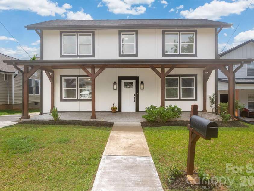 174 Tournament Drive, Concord, NC 28025.  MLS# CAR4385938, YatesRealty ID 32368. 