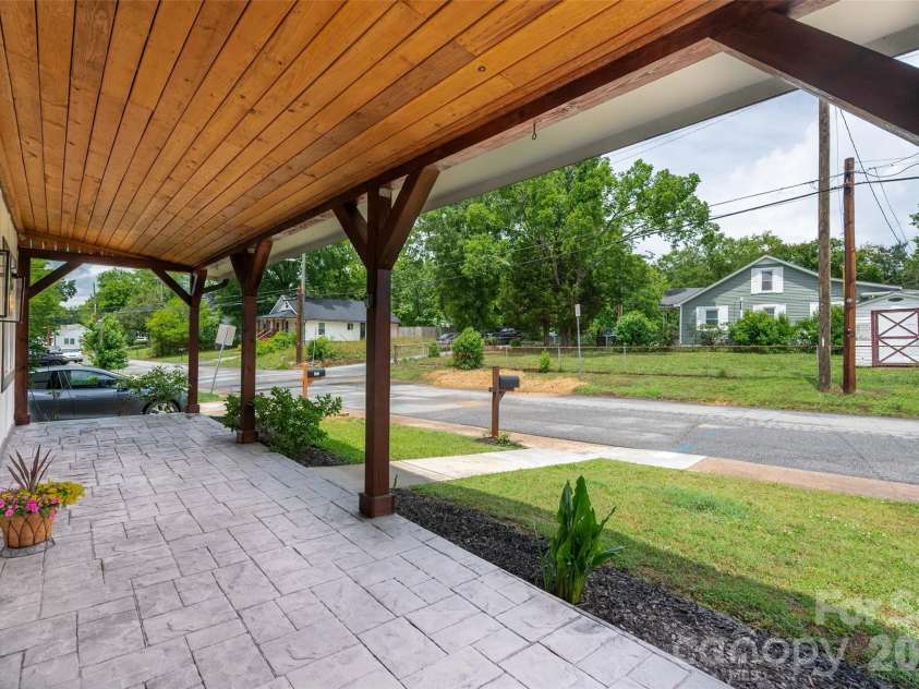 174 Tournament Drive, Concord, NC 28025.  MLS# CAR4385938, YatesRealty ID 32368. 