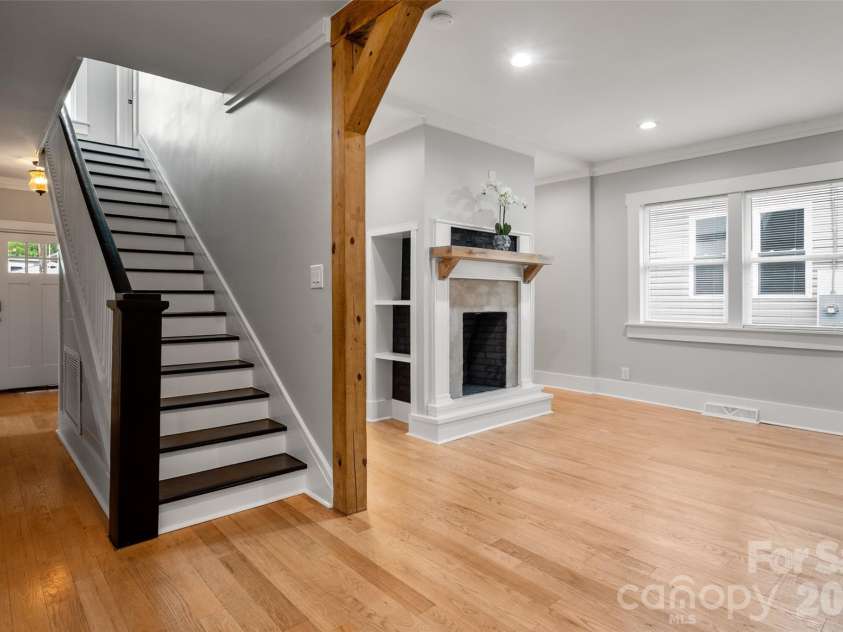 174 Tournament Drive, Concord, NC 28025.  MLS# CAR4385938, YatesRealty ID 32368. Gorgeous stairs