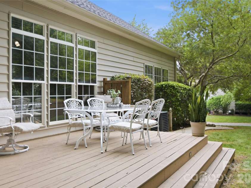 12440 Kane Alexander Drive, Huntersville, NC 28078.  MLS# CAR4390522, YatesRealty ID 32369. Private back deck