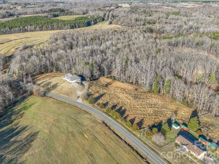 424 Rollingbrook Road, Kings Mountain, NC 28086.  MLS# CAR4318684, YatesRealty ID 3237. 