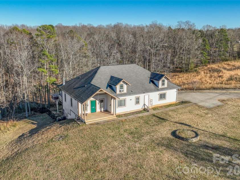 424 Rollingbrook Road, Kings Mountain, NC 28086.  MLS# CAR4318684, YatesRealty ID 3237. Custom Built Home on 10.45 Acres