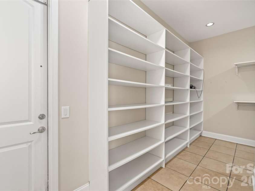 424 Rollingbrook Road, Kings Mountain, NC 28086.  MLS# CAR4318684, YatesRealty ID 3237. Primary Spacious Closet with built ins