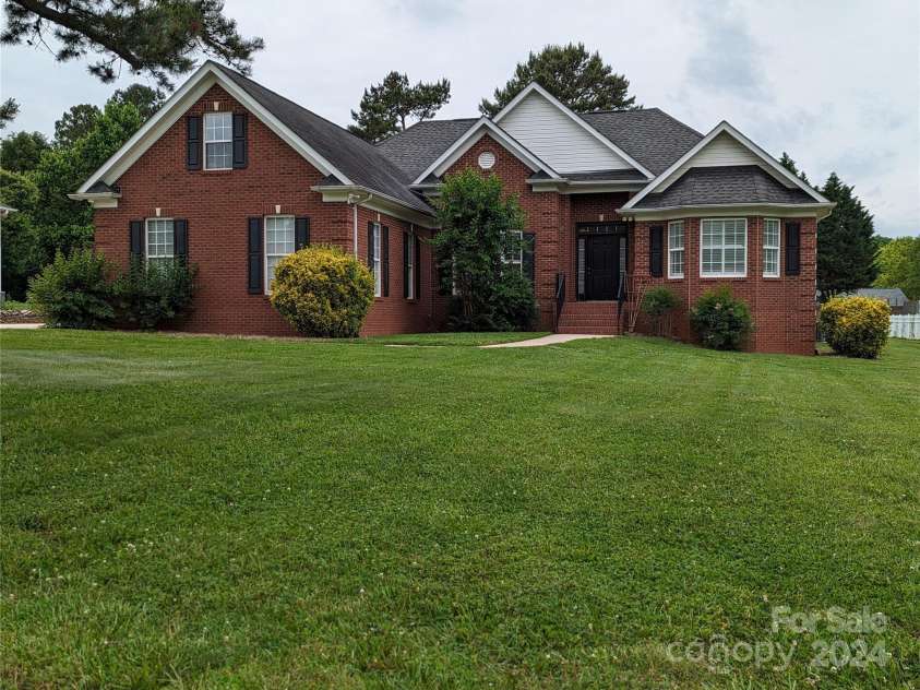 5916 Meadowmere Drive, Monroe, NC 28110.  MLS# CAR4142140, YatesRealty ID 3237. 5916 Meadowmere Dr