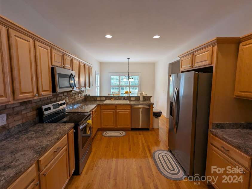 5916 Meadowmere Drive, Monroe, NC 28110.  MLS# CAR4142140, YatesRealty ID 3237. Gorgeous hardwood floors!