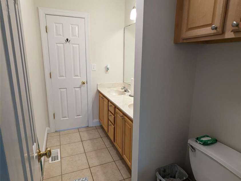 5916 Meadowmere Drive, Monroe, NC 28110.  MLS# CAR4142140, YatesRealty ID 3237. J & J Bath