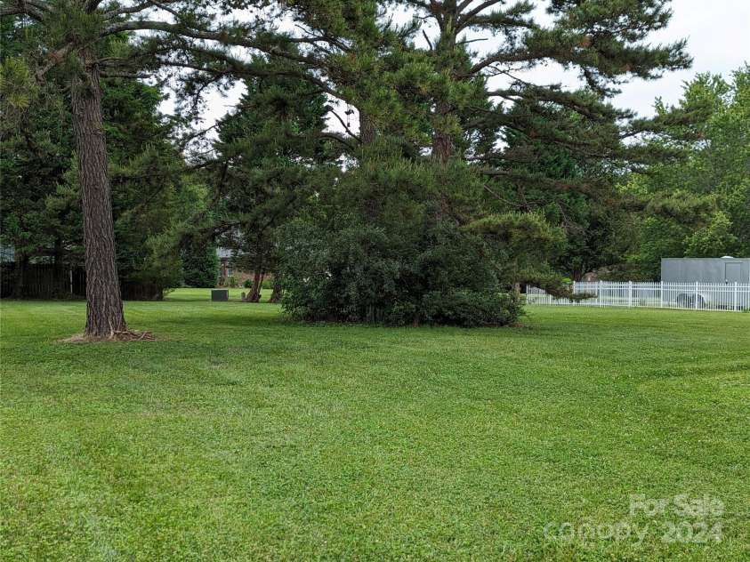 5916 Meadowmere Drive, Monroe, NC 28110.  MLS# CAR4142140, YatesRealty ID 3237. Space for the kids, pets & all your friends