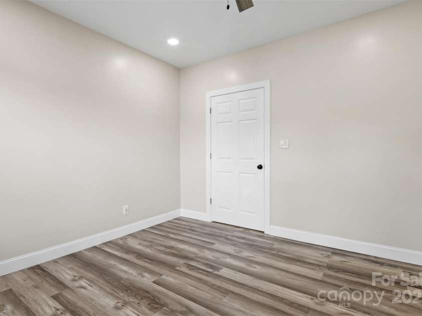 595 Court Street, Marion, NC 28752.  MLS# CAR4279159, YatesRealty ID 32370. 