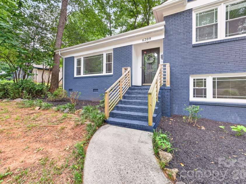 6209 Candlewood Drive, Charlotte, NC 28210.  MLS# CAR4390750, YatesRealty ID 32370. 