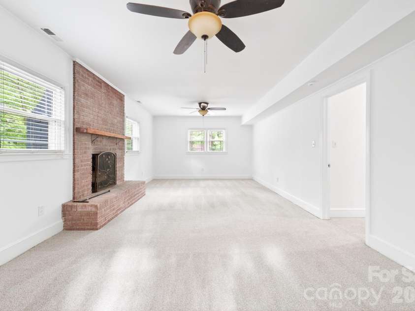 6209 Candlewood Drive, Charlotte, NC 28210.  MLS# CAR4390750, YatesRealty ID 32370. 