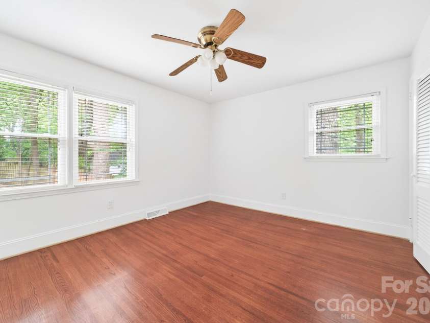 6209 Candlewood Drive, Charlotte, NC 28210.  MLS# CAR4390750, YatesRealty ID 32370. 