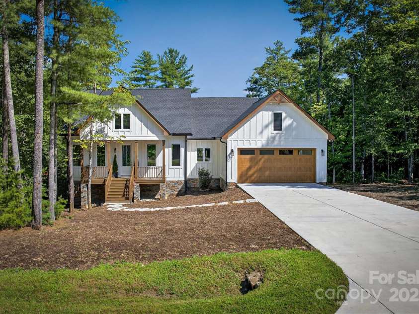 217 Sycamore Drive, Nebo, NC 28761.  MLS# CAR4284109, YatesRealty ID 32371. 