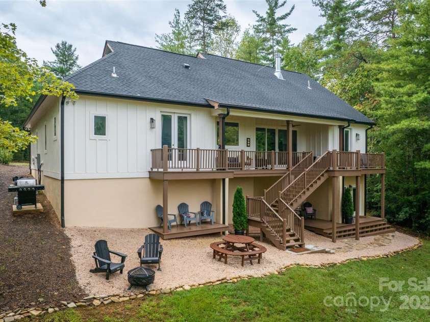 217 Sycamore Drive, Nebo, NC 28761.  MLS# CAR4284109, YatesRealty ID 32371. 