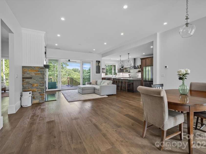 217 Sycamore Drive, Nebo, NC 28761.  MLS# CAR4284109, YatesRealty ID 32371. 